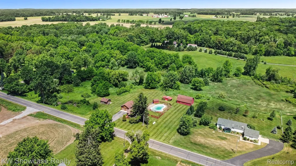 3585 Clark Road Dewitt Charter Township MI 48808