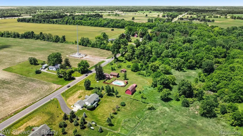 3585 Clark Road Dewitt Charter Township MI 48808