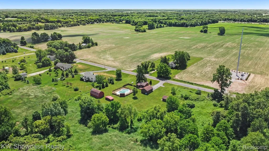 3585 Clark Road Dewitt Charter Township MI 48808
