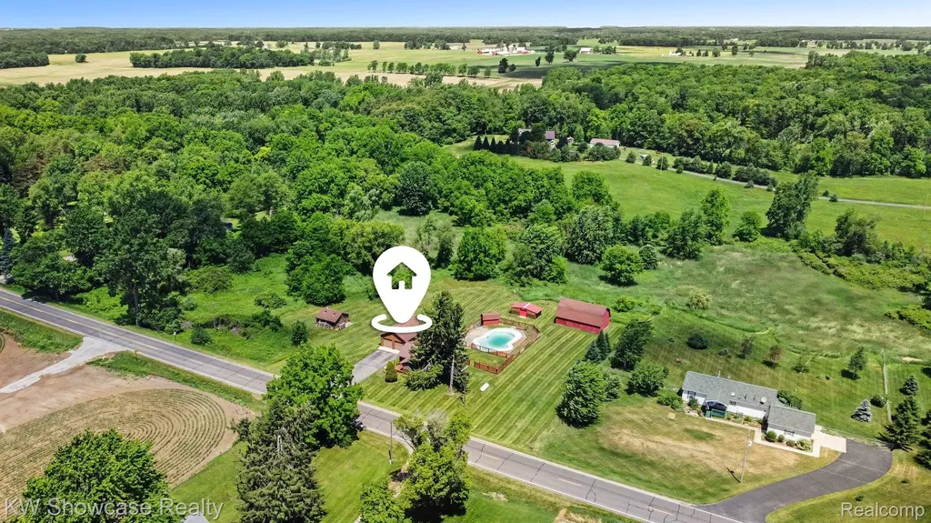 3585 Clark Road Dewitt Charter Township MI 48808