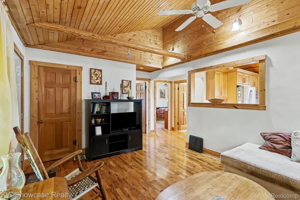 3585 Clark Road Dewitt Charter Township MI 48808