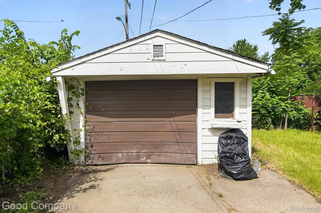 15045 Quincy Street Detroit City MI 48238