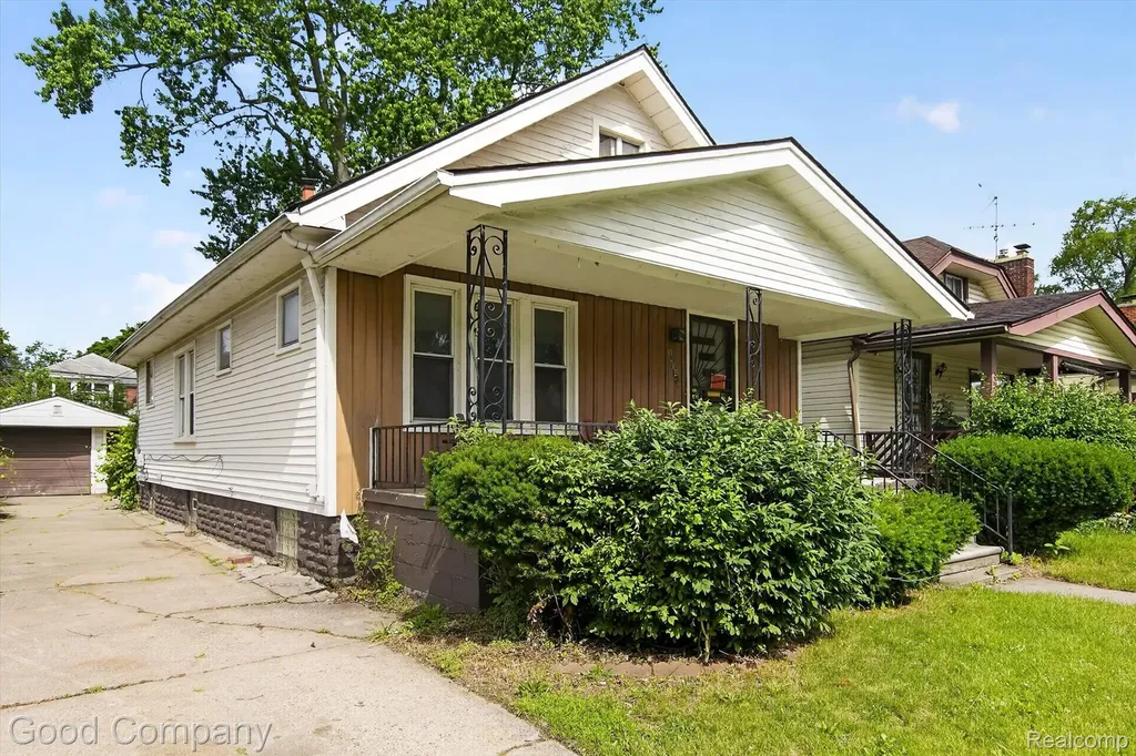 15045 Quincy Street Detroit City MI 48238