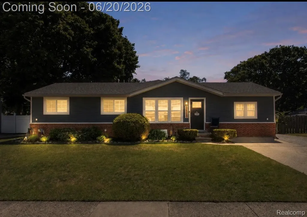 20322 Melvin Street Livonia City MI 48152
