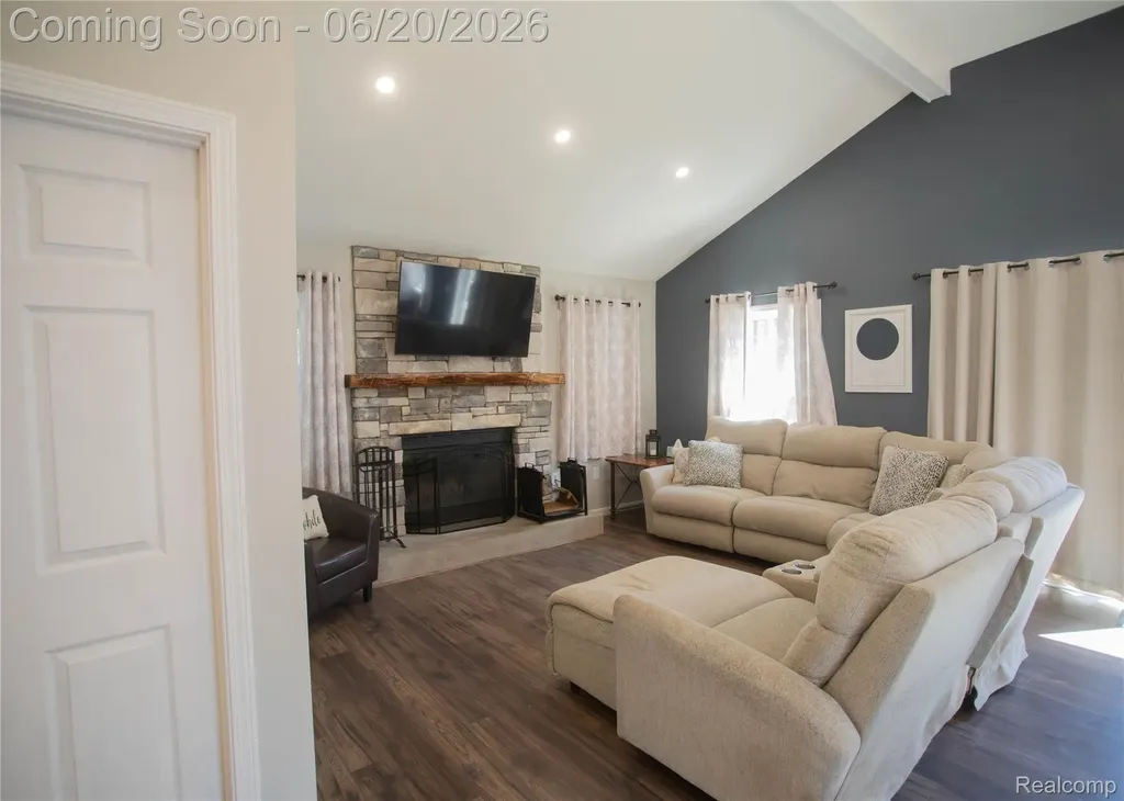 20322 Melvin Street Livonia City MI 48152