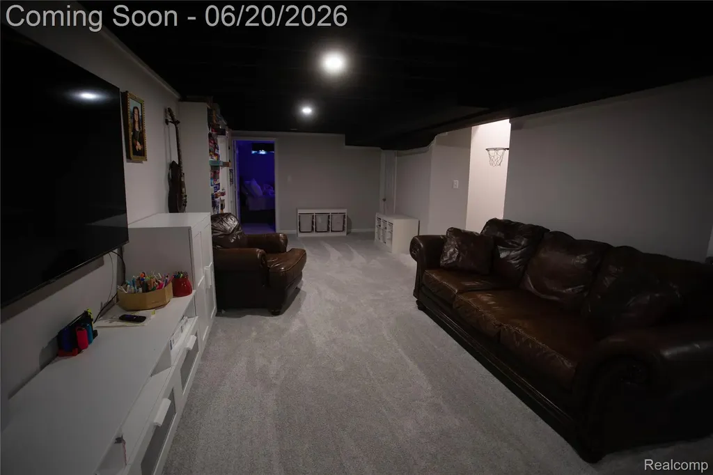 20322 Melvin Street Livonia City MI 48152