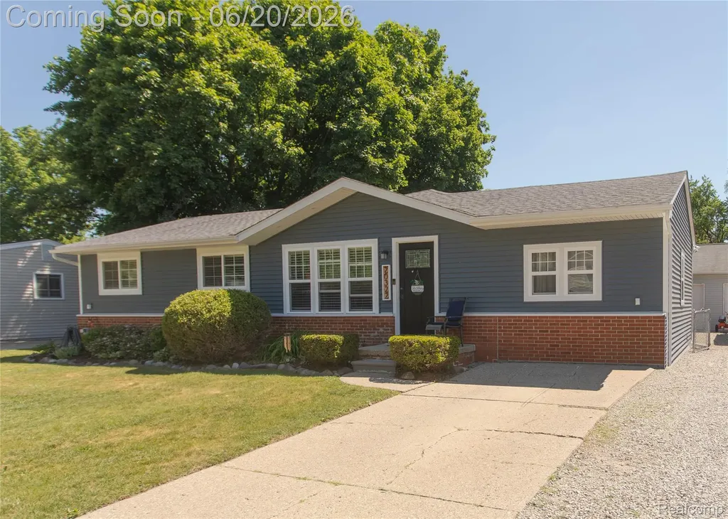 20322 Melvin Street Livonia City MI 48152