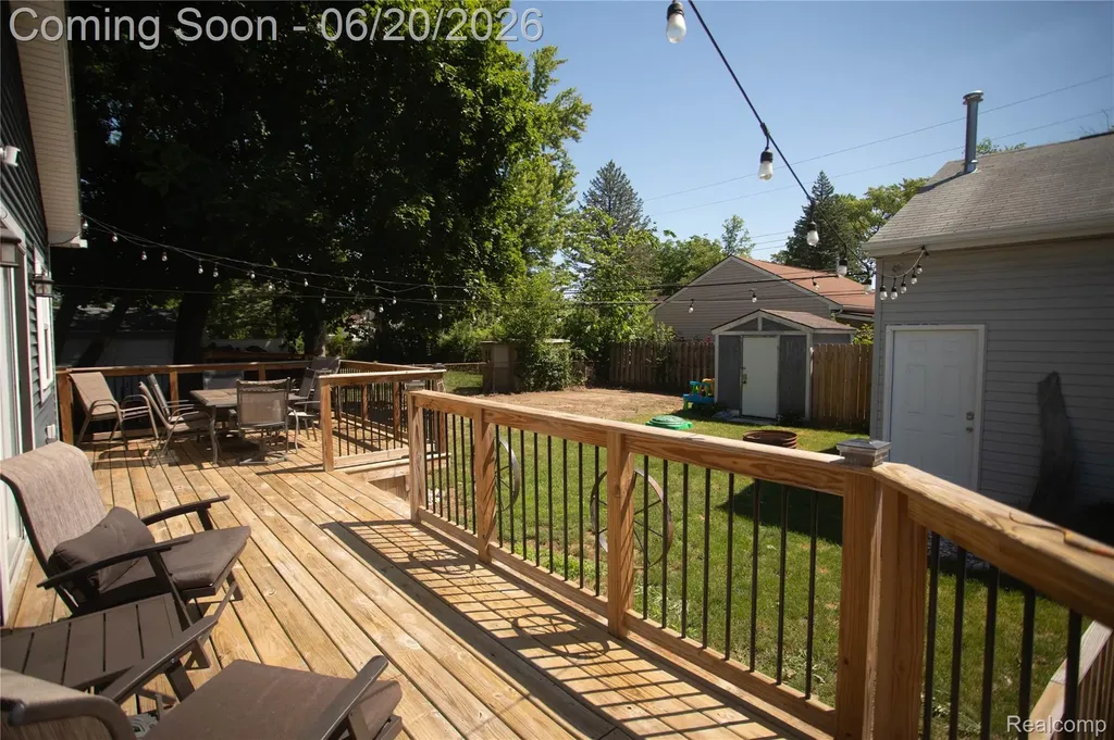 20322 Melvin Street Livonia City MI 48152