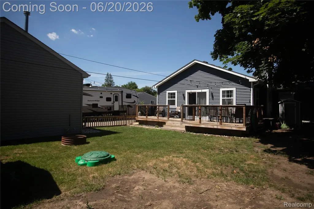 20322 Melvin Street Livonia City MI 48152