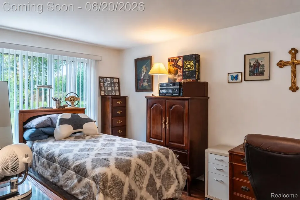 50119 Harding Street Canton Charter Township MI 48188