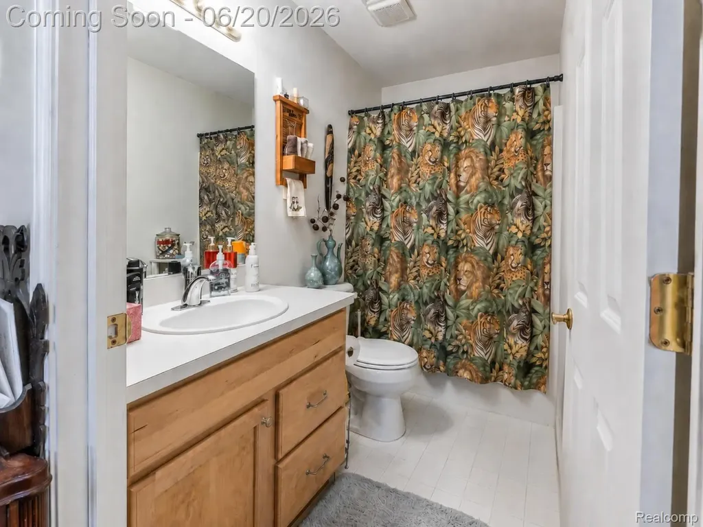 50119 Harding Street Canton Charter Township MI 48188