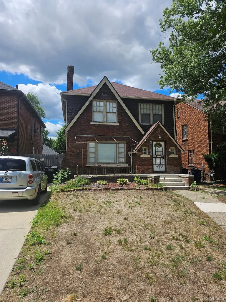18071 Pennington Drive Detroit City MI 48221