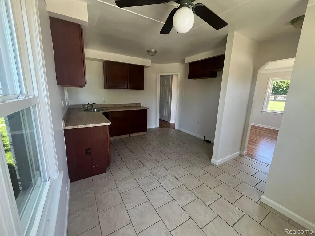 1004 Leblanc Street Lincoln Park City MI 48146