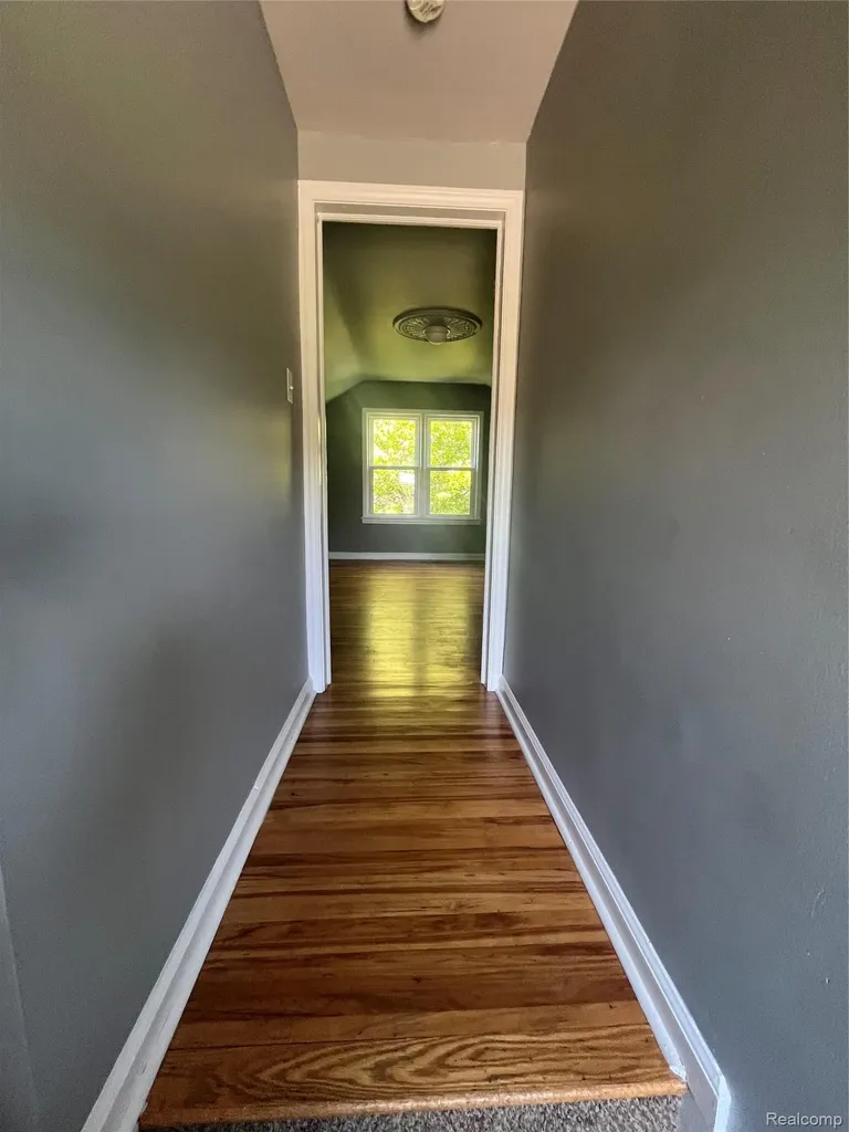 1004 Leblanc Street Lincoln Park City MI 48146
