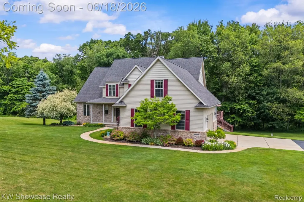 5580 Birch Lane Springfield Charter Township MI 48350