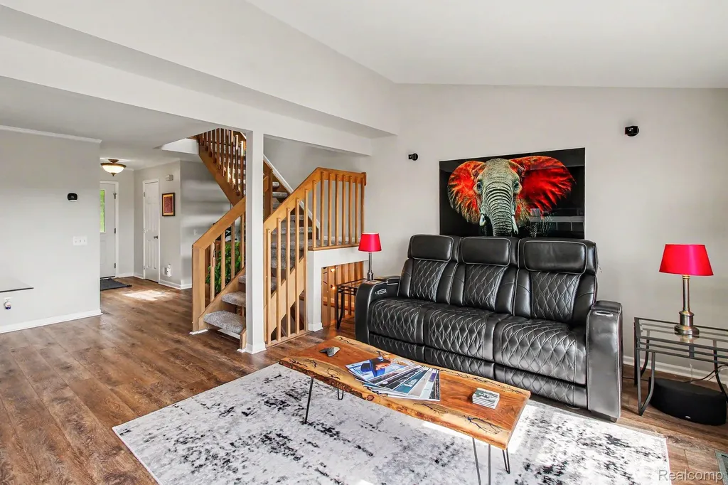 678 Summit Ridge Drive Milford Village MI 48381