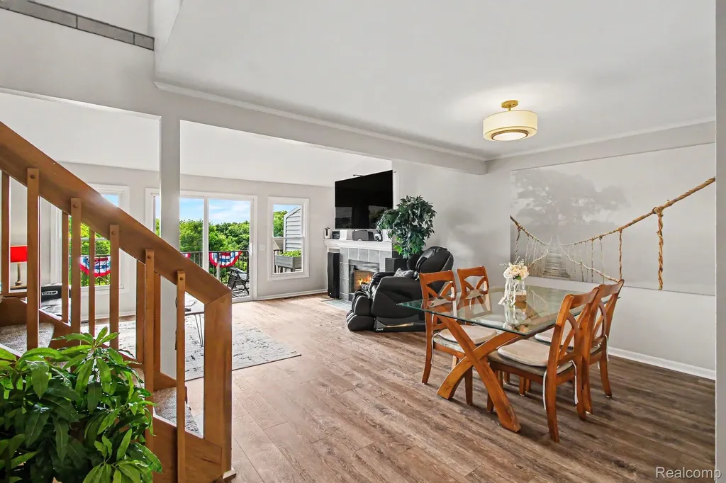 678 Summit Ridge Drive Milford Village MI 48381