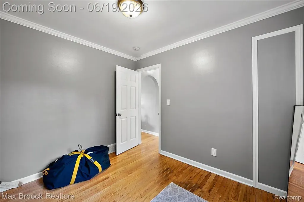 737 Panorama Drive Milford Village MI 48381