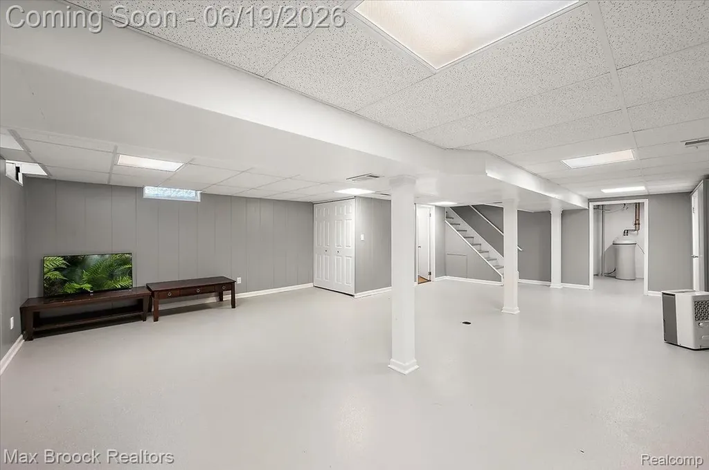 737 Panorama Drive Milford Village MI 48381