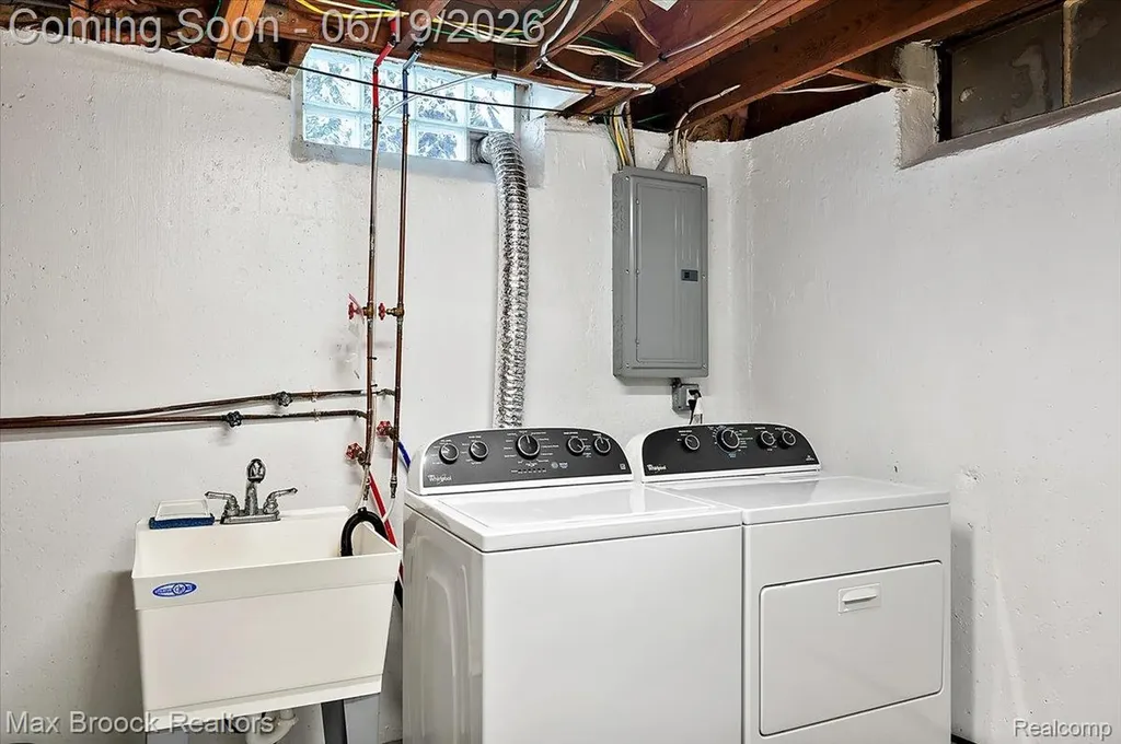 737 Panorama Drive Milford Village MI 48381