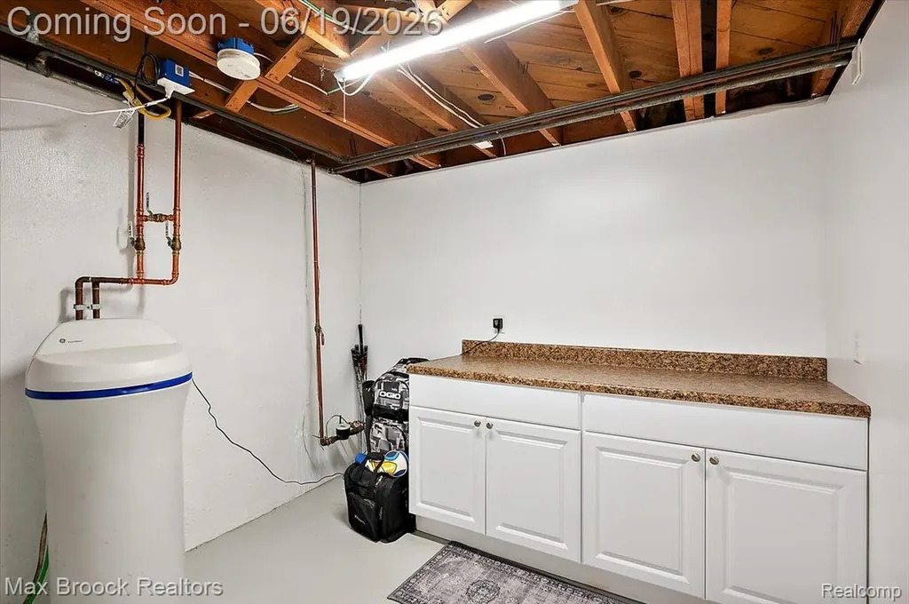 737 Panorama Drive Milford Village MI 48381
