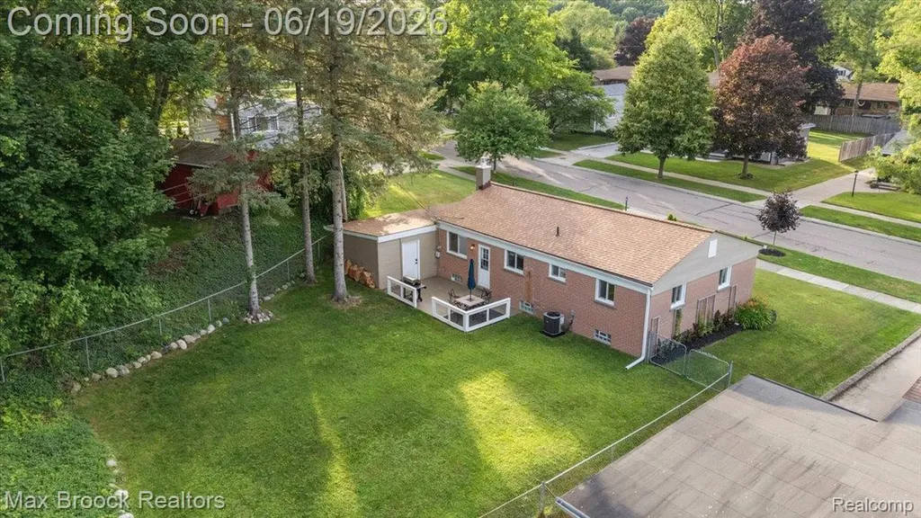 737 Panorama Drive Milford Village MI 48381