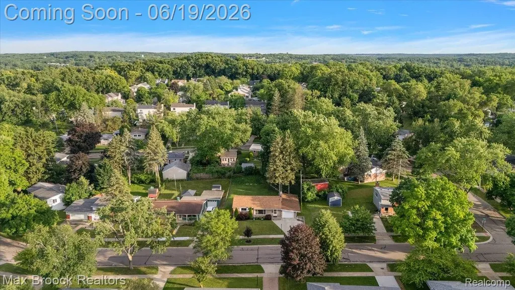 737 Panorama Drive Milford Village MI 48381