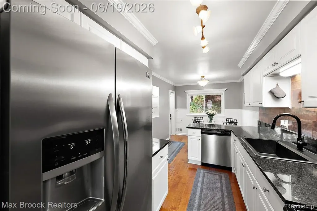 737 Panorama Drive Milford Village MI 48381