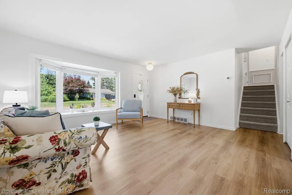 2805 Pinto Drive Commerce Charter Township MI 48382