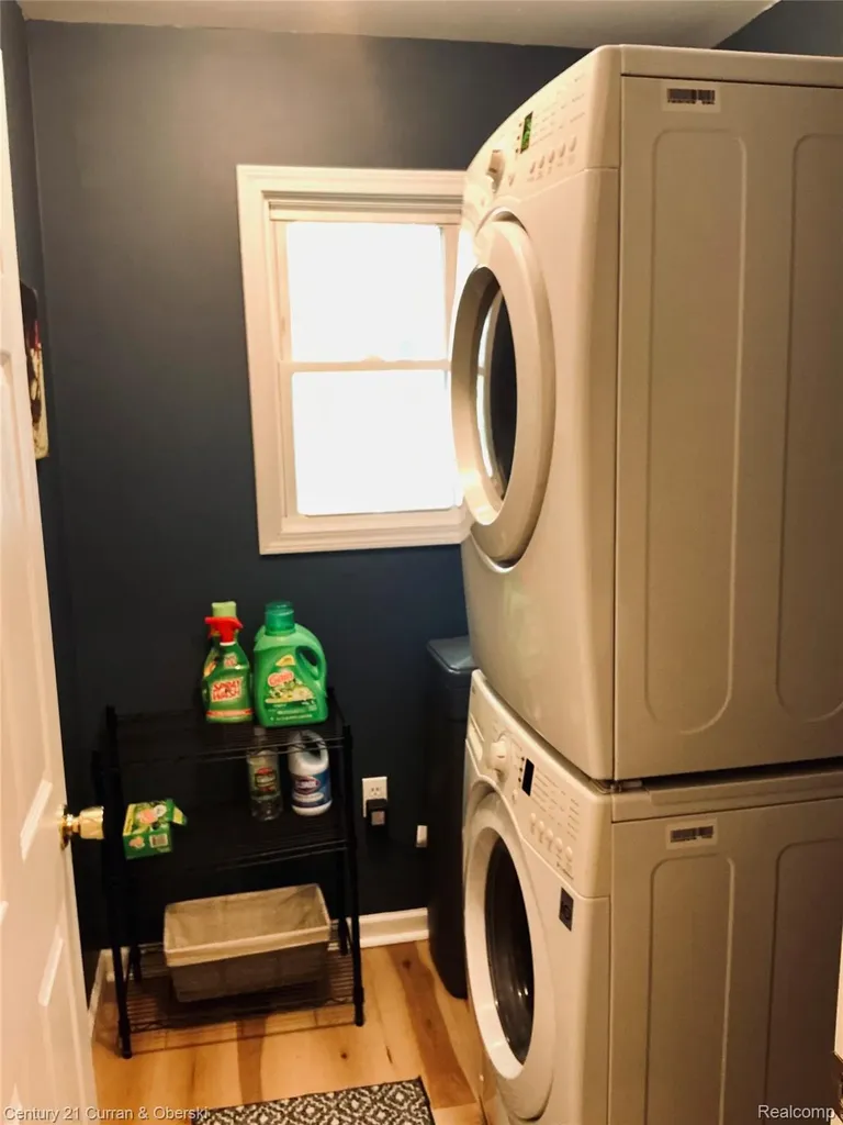 318 Elm Avenue Roscommon Village MI 48653