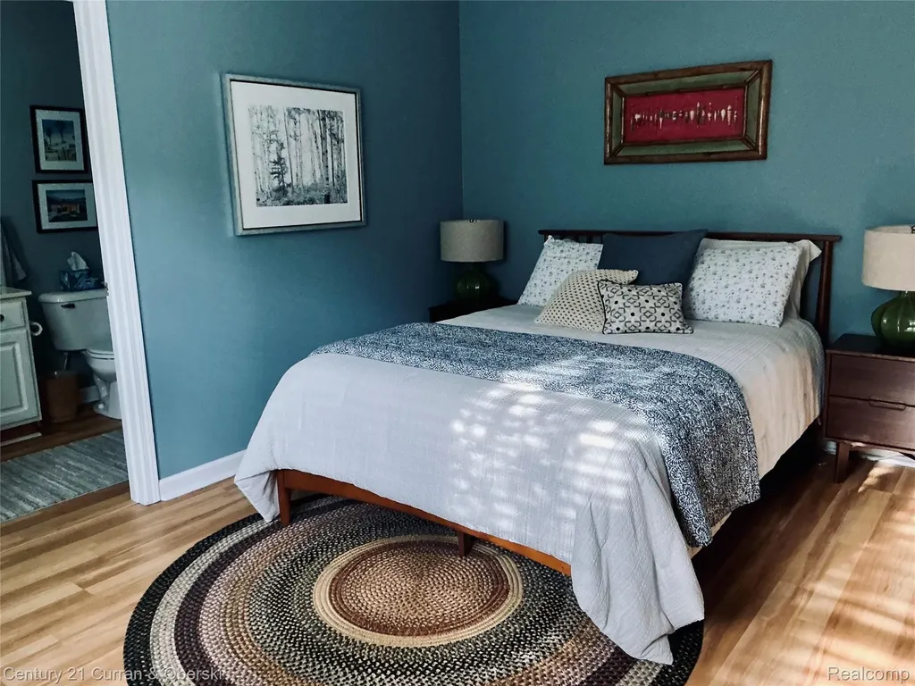 318 Elm Avenue Roscommon Village MI 48653