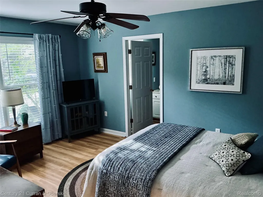 318 Elm Avenue Roscommon Village MI 48653