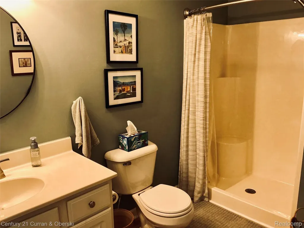 318 Elm Avenue Roscommon Village MI 48653