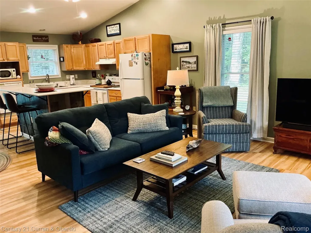 318 Elm Avenue Roscommon Village MI 48653
