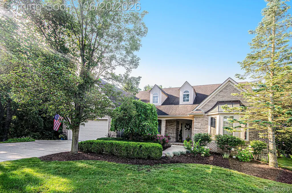 836 Townsend Drive South Lyon City MI 48178