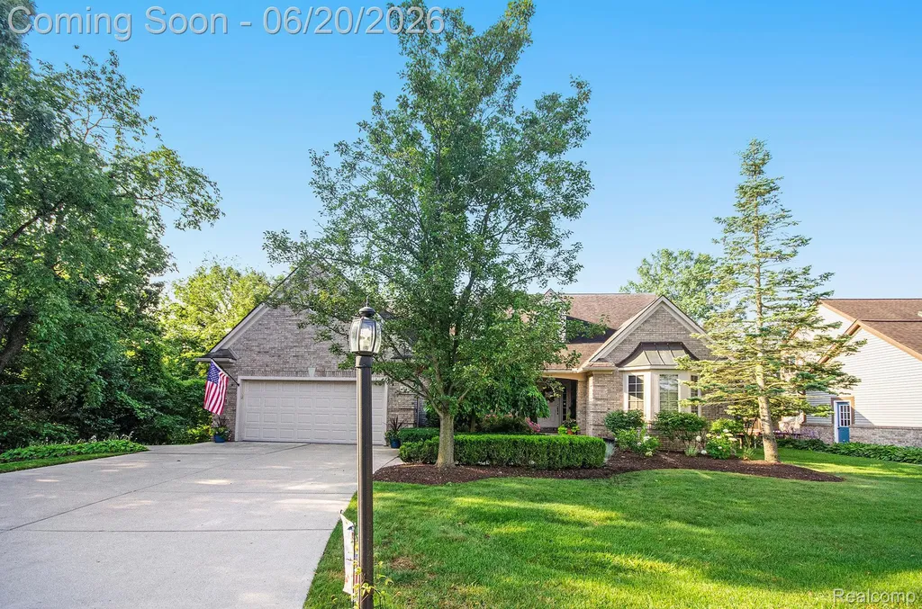 836 Townsend Drive South Lyon City MI 48178