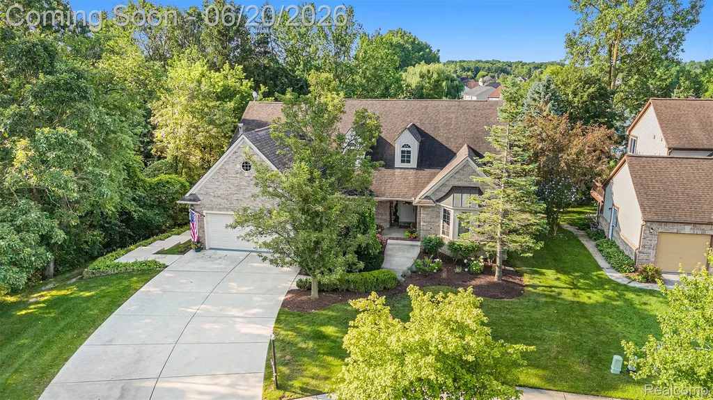 836 Townsend Drive South Lyon City MI 48178