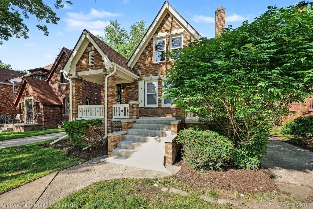 5984 Kensington Avenue Detroit City MI 48224