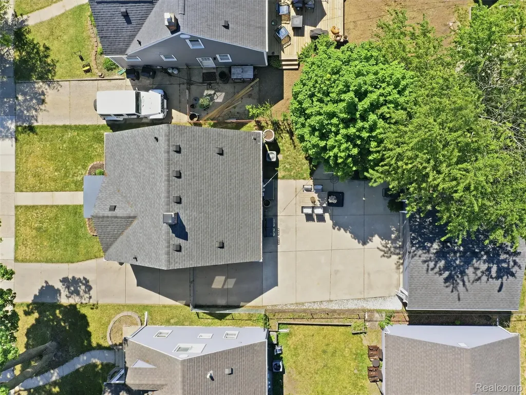 433 Dewey Street Royal Oak City MI 48067