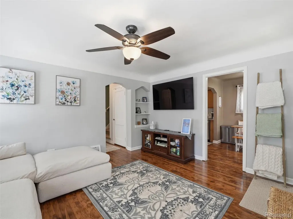 433 Dewey Street Royal Oak City MI 48067