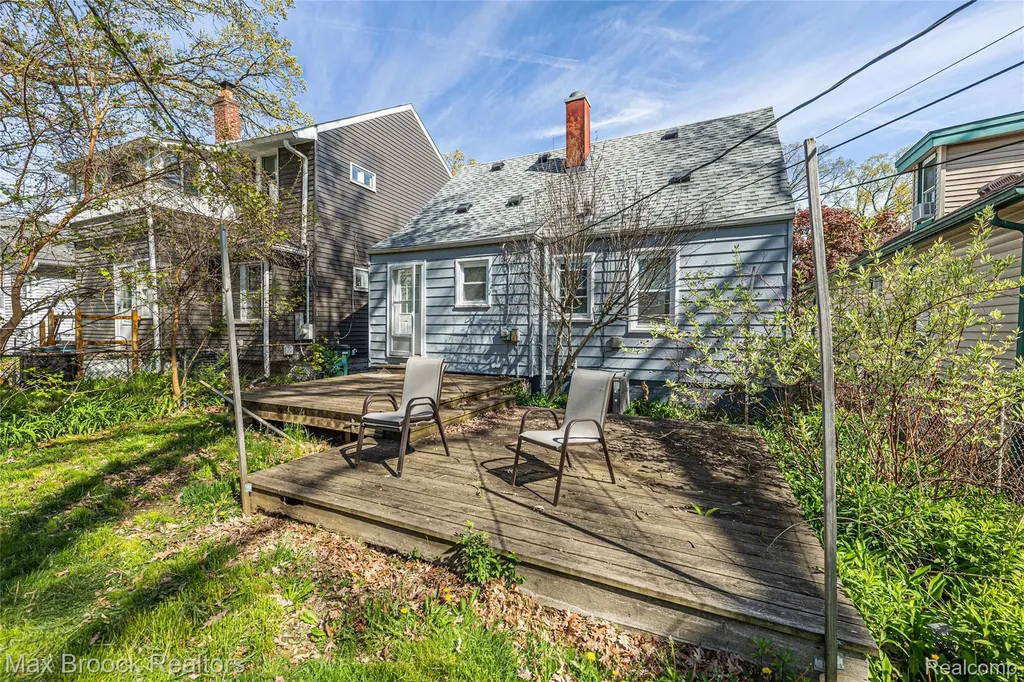 450 E Maplehurst Street Ferndale City MI 48220
