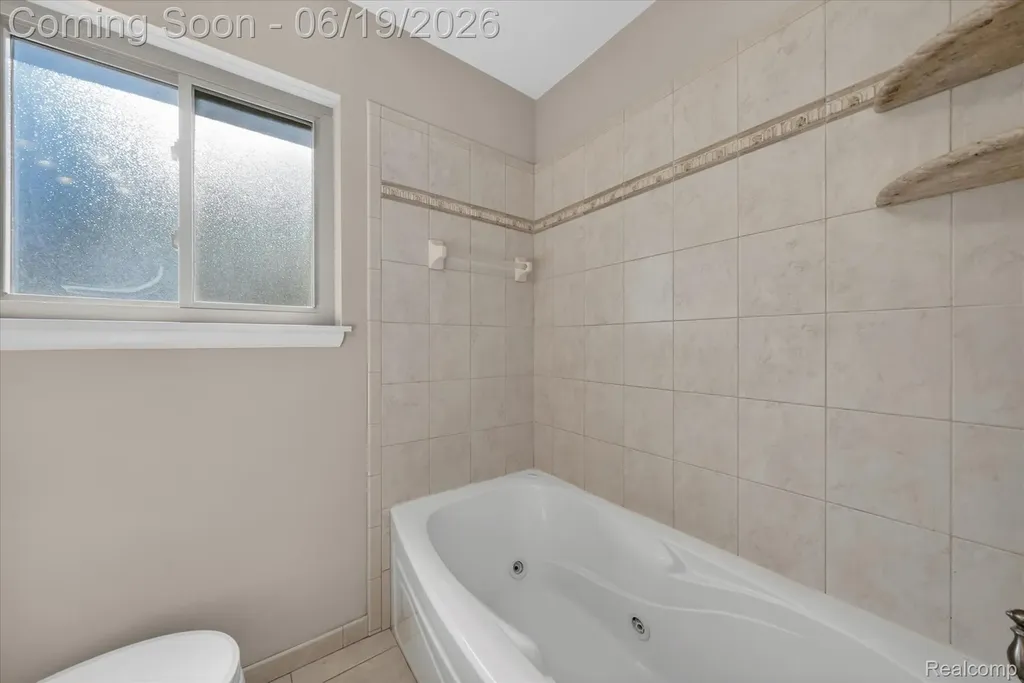 29385 Spoon Avenue Madison Heights City MI 48071