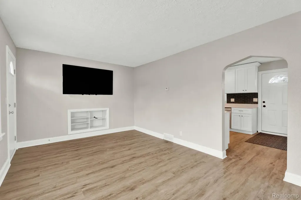 2121 Chesley Drive Sterling Heights City MI 48310
