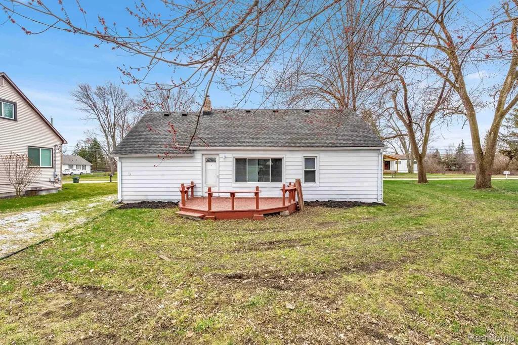 2121 Chesley Drive Sterling Heights City MI 48310