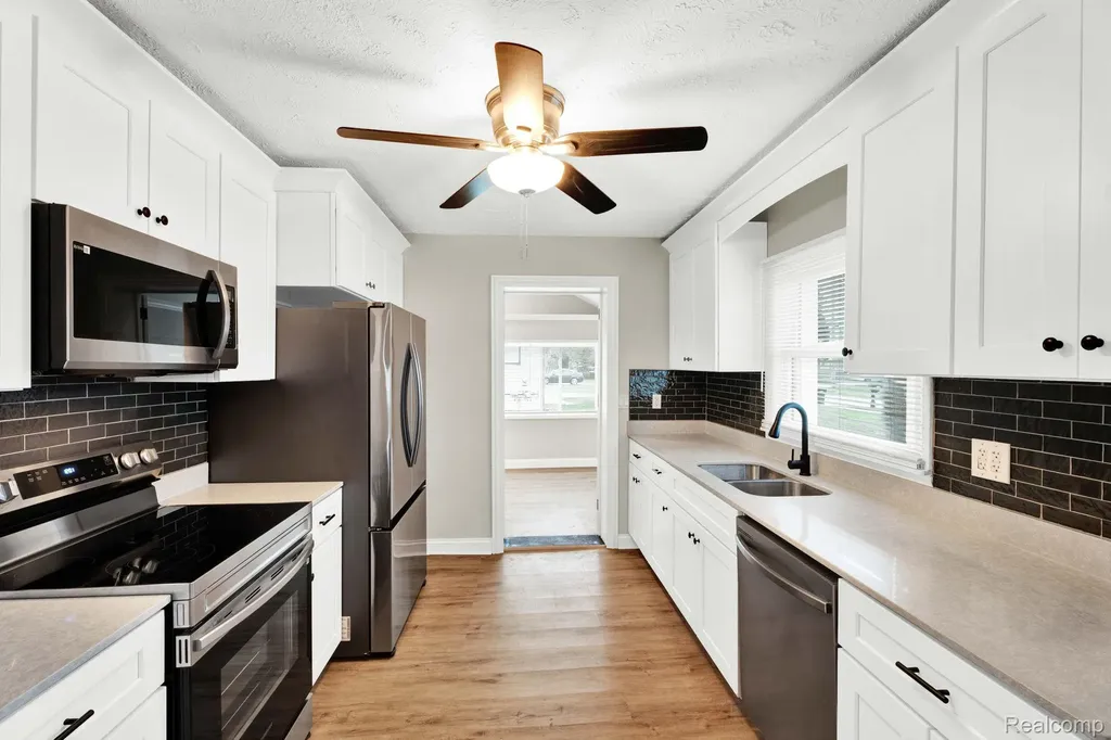2121 Chesley Drive Sterling Heights City MI 48310