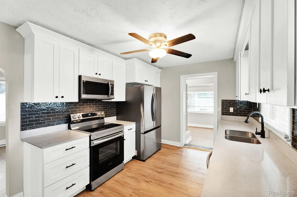 2121 Chesley Drive Sterling Heights City MI 48310