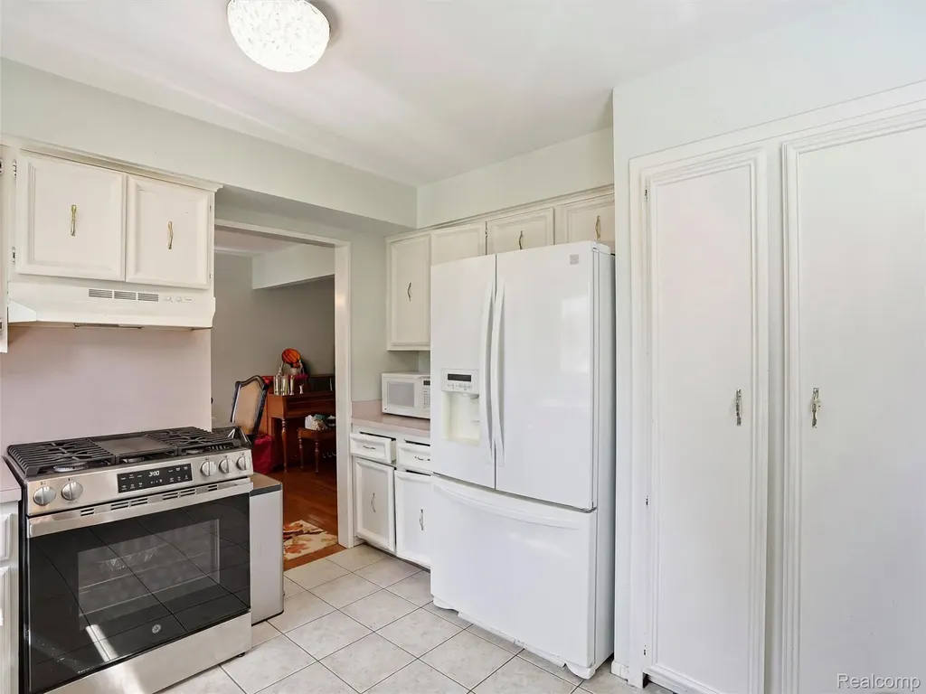 13615 Brookside Drive Sterling Heights City MI 48313