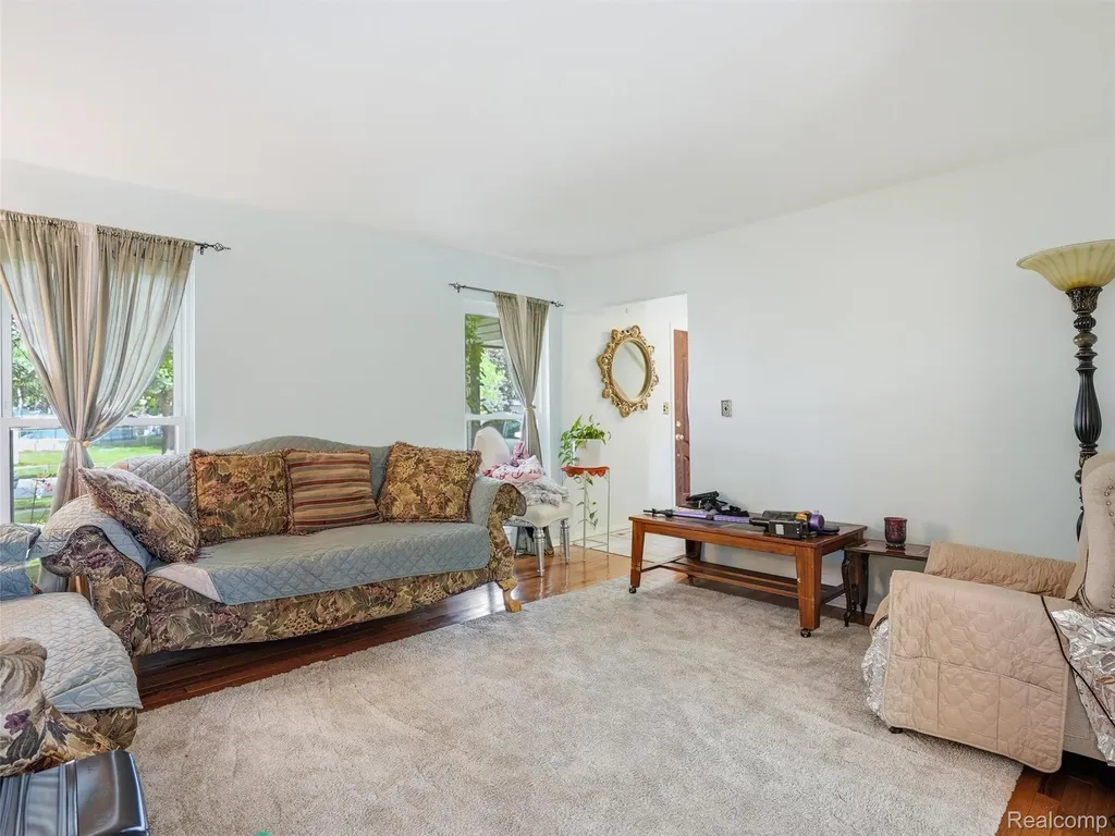 13615 Brookside Drive Sterling Heights City MI 48313