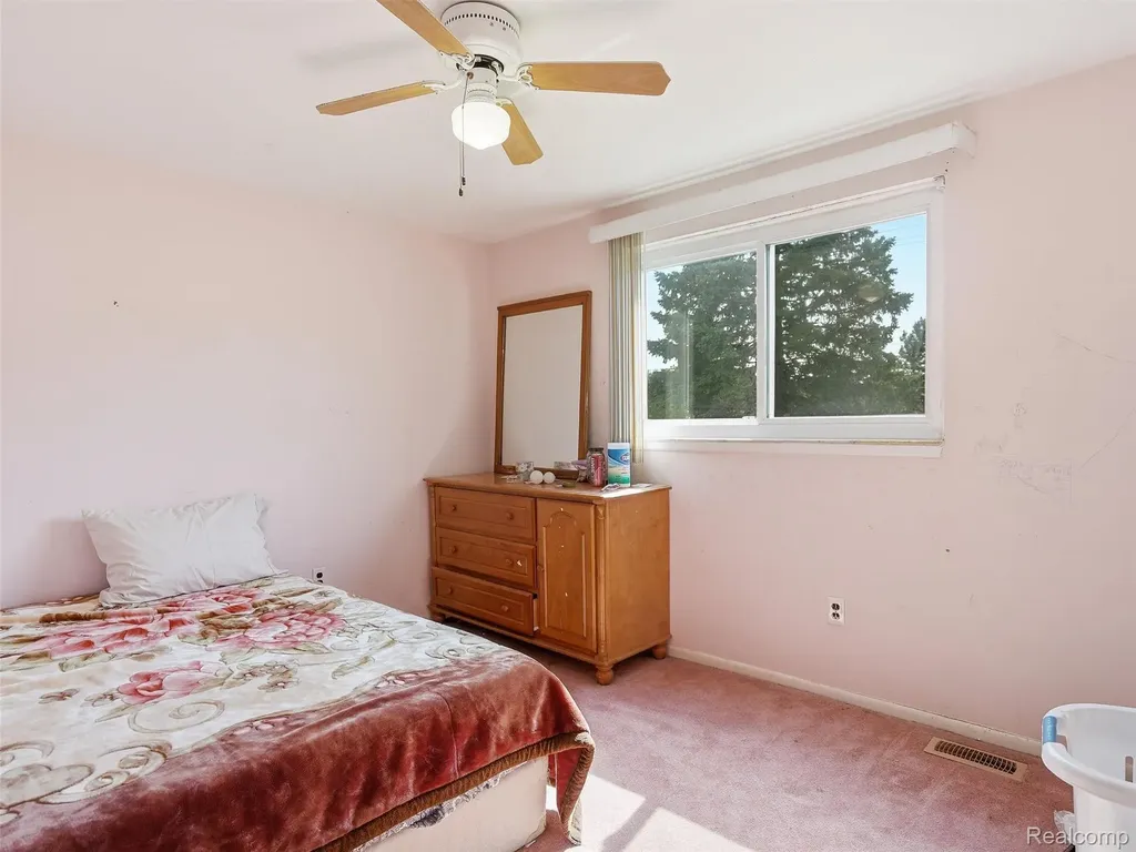 13615 Brookside Drive Sterling Heights City MI 48313