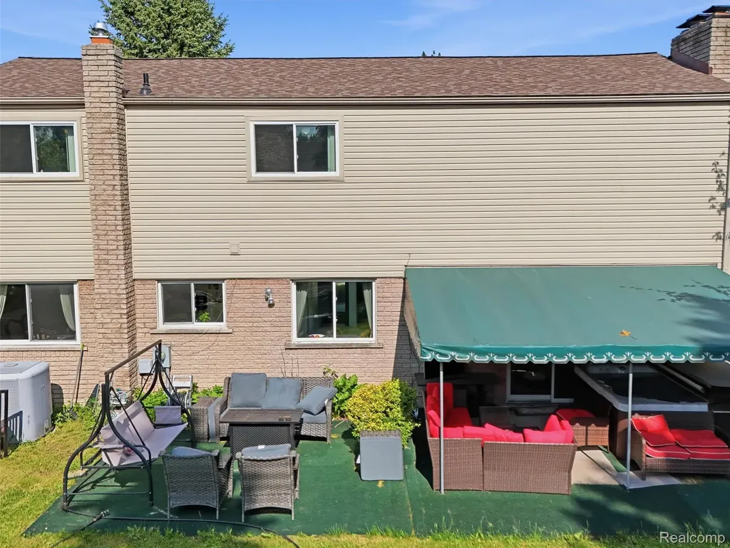 13615 Brookside Drive Sterling Heights City MI 48313